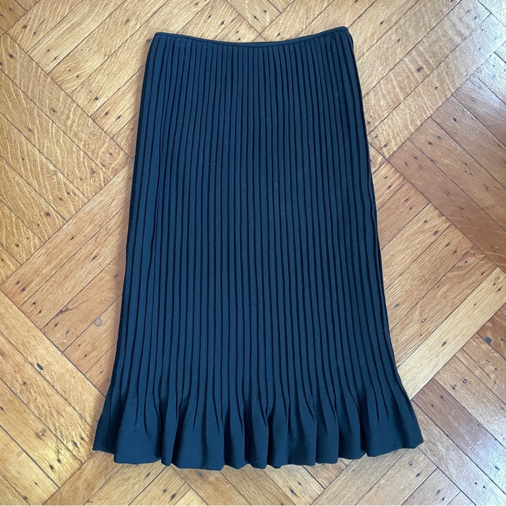VTG Halston Pleated Black Skirt with Ruffled Hem